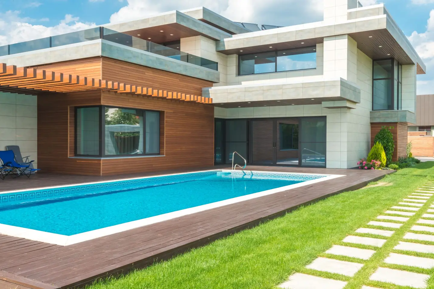 Swimming pool builders serving Waverley, NSW
